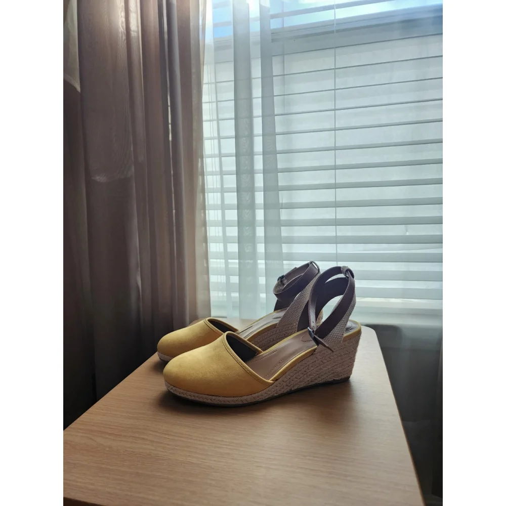 Style & Co Dark Yellow Mustard Espadrille Wedge Closed Toe Sandals SZ 10.5 M - Picture 5 of 13